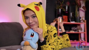 Squirtle Is No Match For Mae Rainz And Get's Destroyed In Her Squirt!!! – OILED AND DRIPPING!!!!