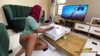 CLICK HERE to watch a big ass ebony stepsister get caught bending and get a squirt surprise💦💦